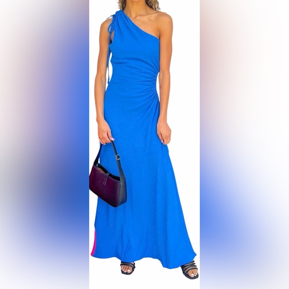 entro Dresses & Skirts - Entro NWT one shoulder maxi dress in size M